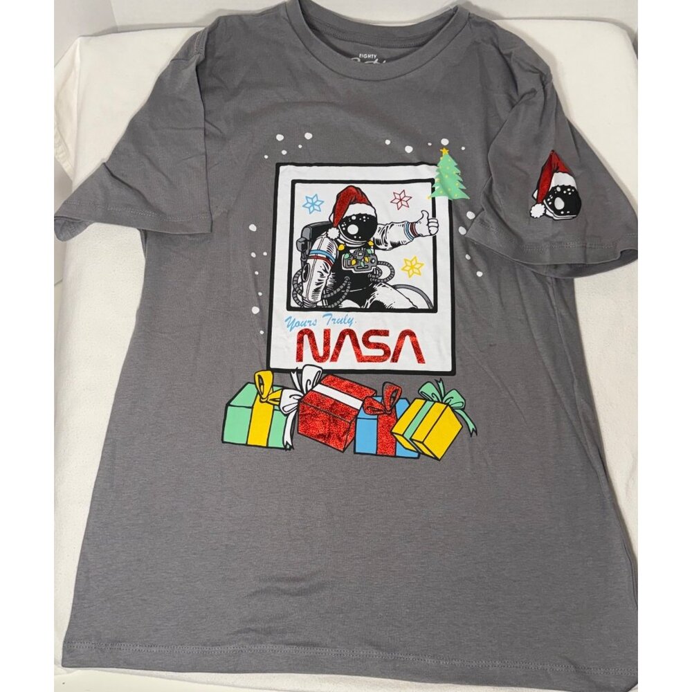Eighty Eight Brand 14 16 NASA Christmas Astronaut Santa T-Shirt Tee Holiday NWT - Picture 2 of 14